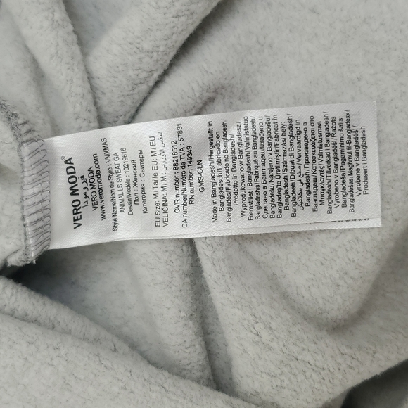 Vero Moda Xmas Dog Graphic Cotton Sweatshirt - Picture 7 of 8